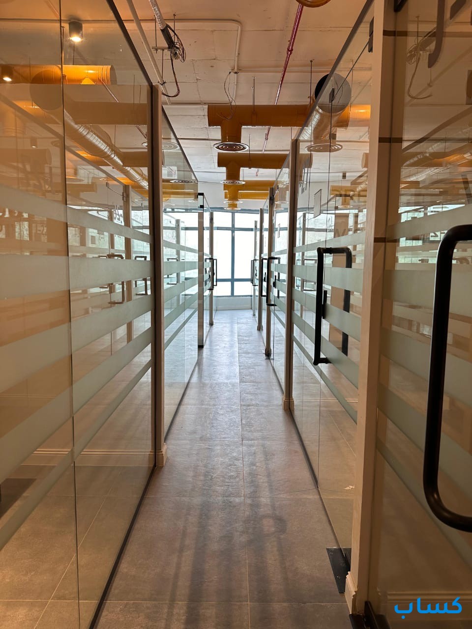 مكاتب للايجار بمساحات مختلفه