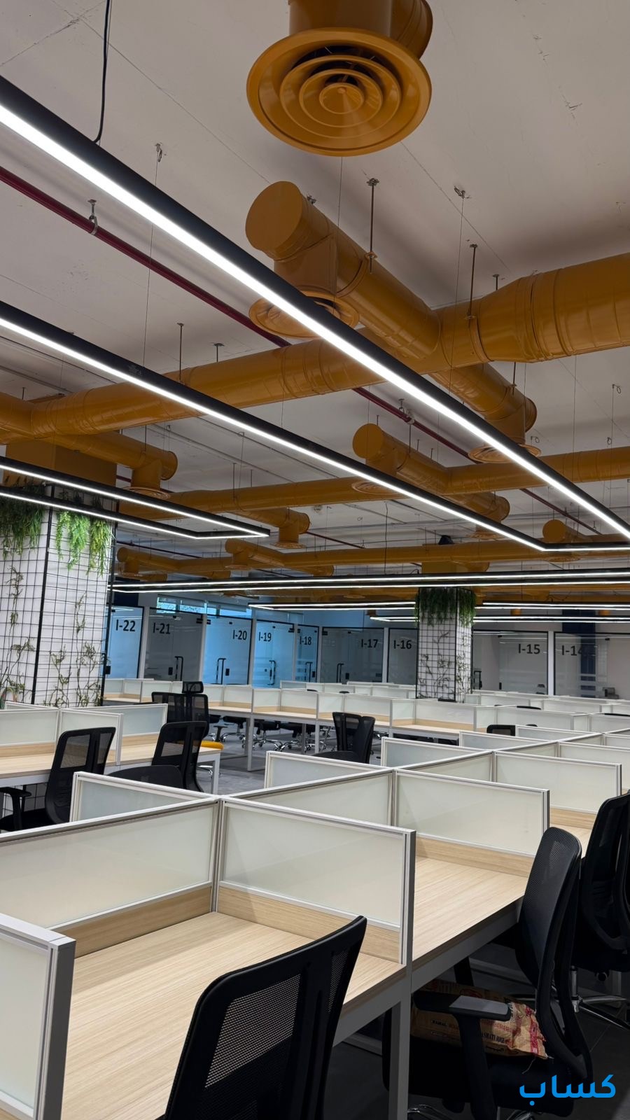 مكاتب للايجار بمساحات مختلفه